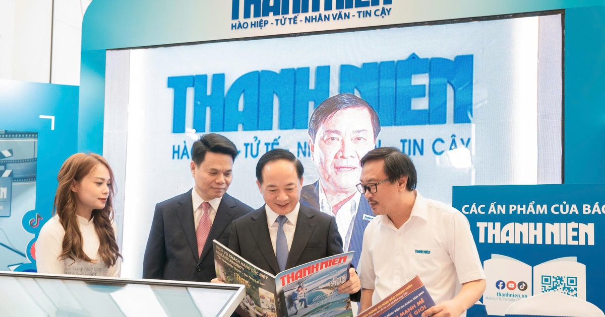 B&aacute;o ch&iacute; bứt ph&aacute; trong kỷ nguy&ecirc;n số