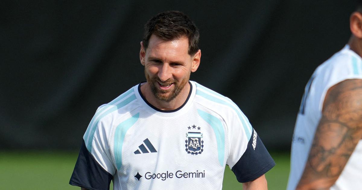 Động thái mới nhất của Messi sau tin đồn ác ý về sức khỏe của bố anh