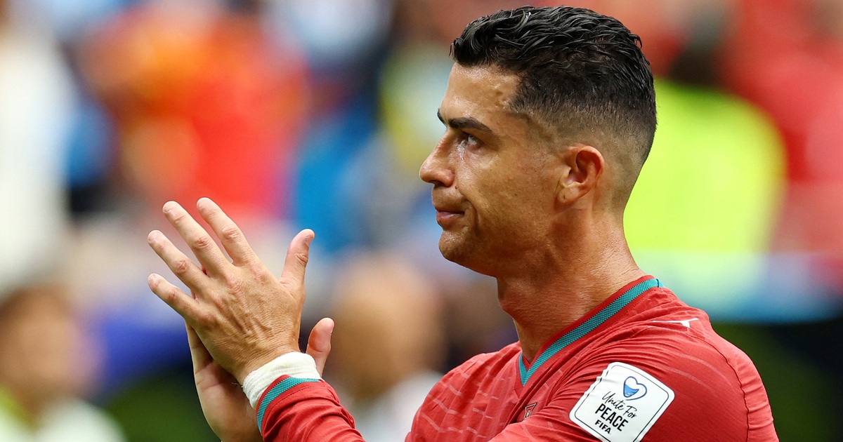 Chuyên gia Bồ Đào Nha cầu xin Ronaldo hãy chia tay ngay World Cup và giải nghệ