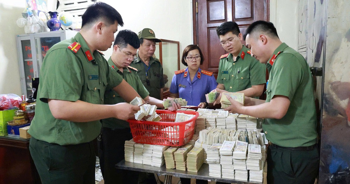 Khởi tố 3 bị can 'rút ruột' hàng tỉ đồng công đức tại đền Kỳ Cùng