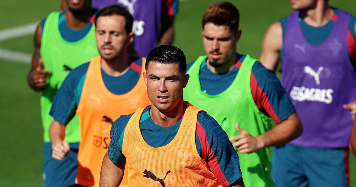 Ronaldo bật chế độ chinh phục cúp vàng