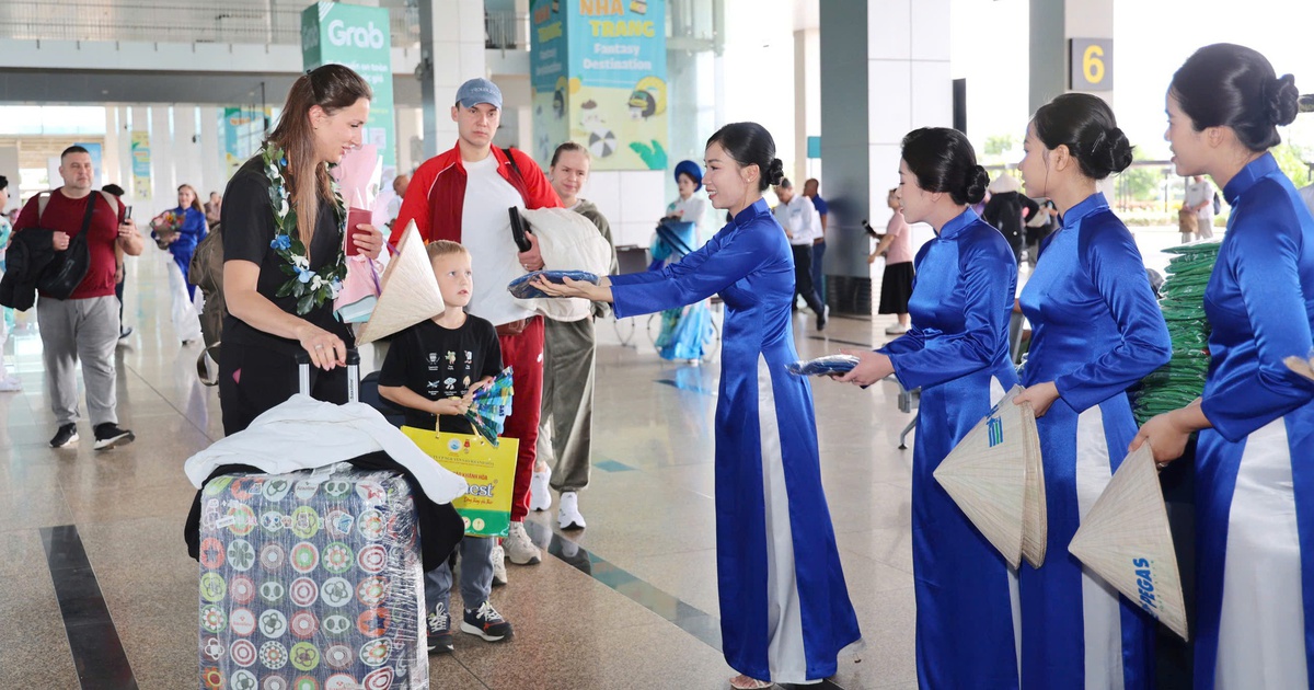 Doanh nghiệp lữ hành kiến nghị gỡ khó nhân lực đón khách Nga đến Khánh Hòa