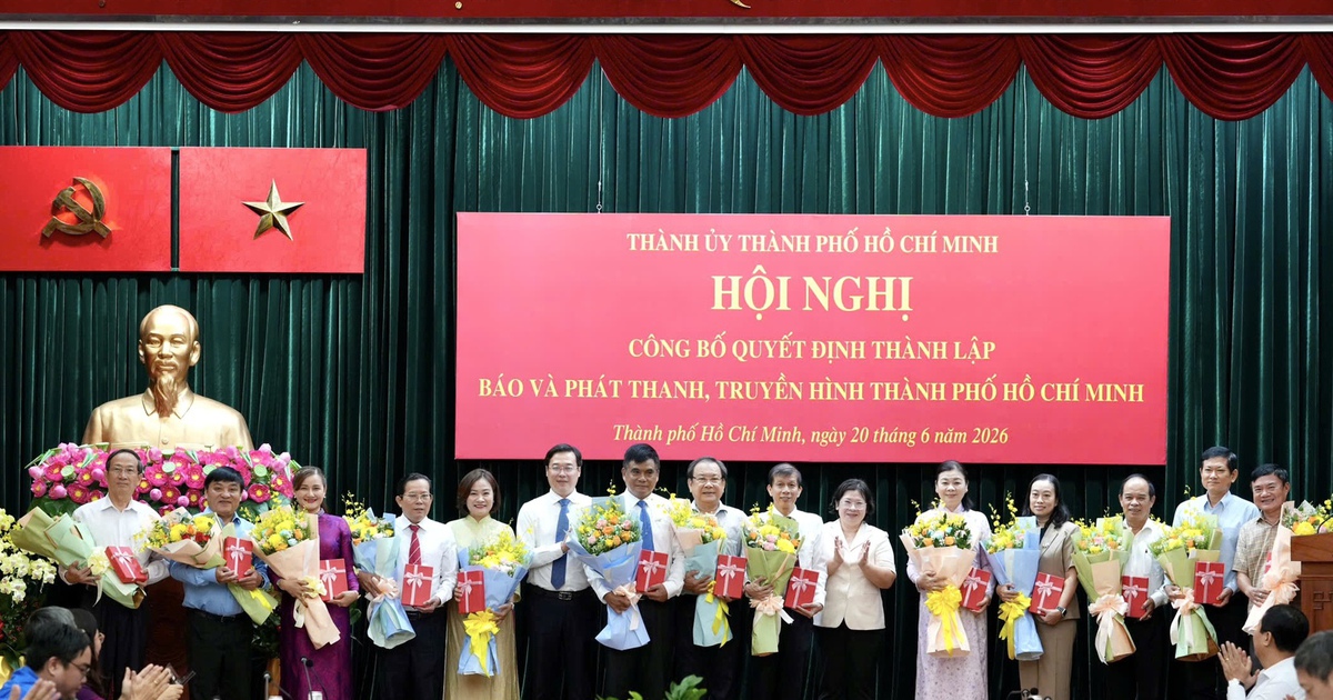 Lãnh đạo Thành ủy TP.HCM: Đằng sau mỗi măng-sét là tâm huyết, thanh xuân người làm báo