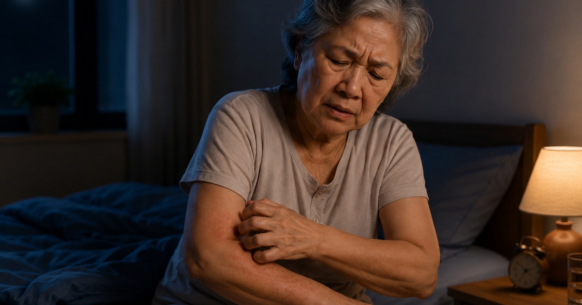 Ngứa dai dẳng về đêm: Người lớn tuổi khi nào nên đi khám?
