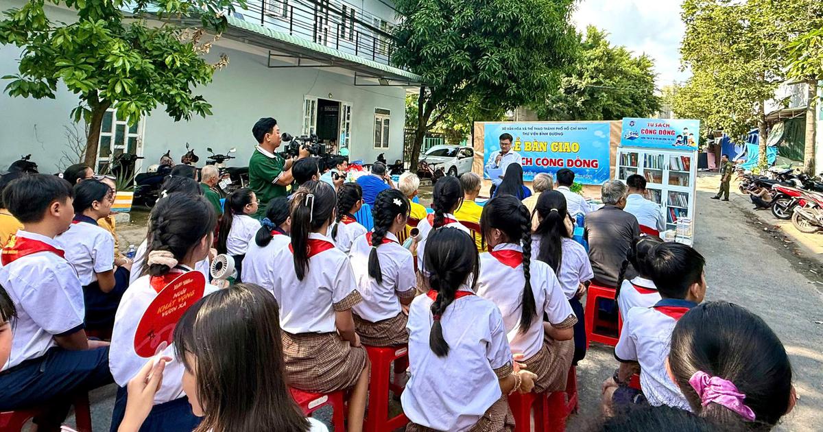 'Tủ sách cộng đồng' về với khu nhà trọ, lan tỏa văn hóa đọc