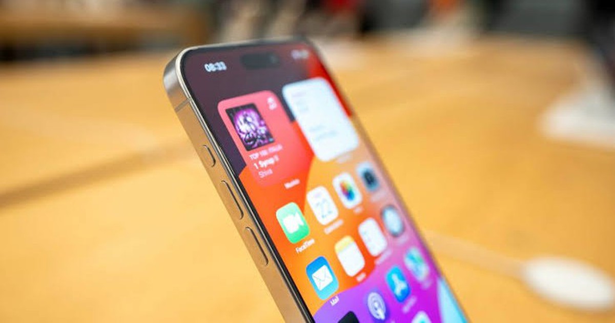 Bí mật phía sau quyết định thay thép không gỉ bằng titan của Apple