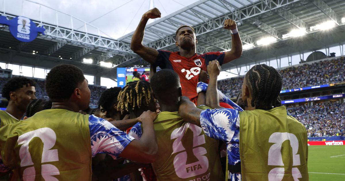 Sốc: 'Cá mập xanh' Cabo Verde sáng cửa hơn Uruguay: Vozinha gặp Messi ở vòng 32 đội?!