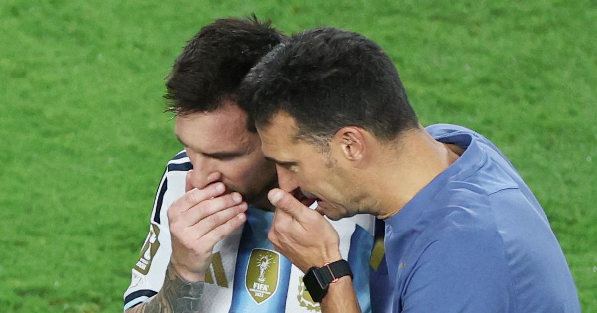 Scaloni đáp trả HLV Ancelotti khi chê Argentina ‘đá chậm’, tiết lộ Messi rất ổn