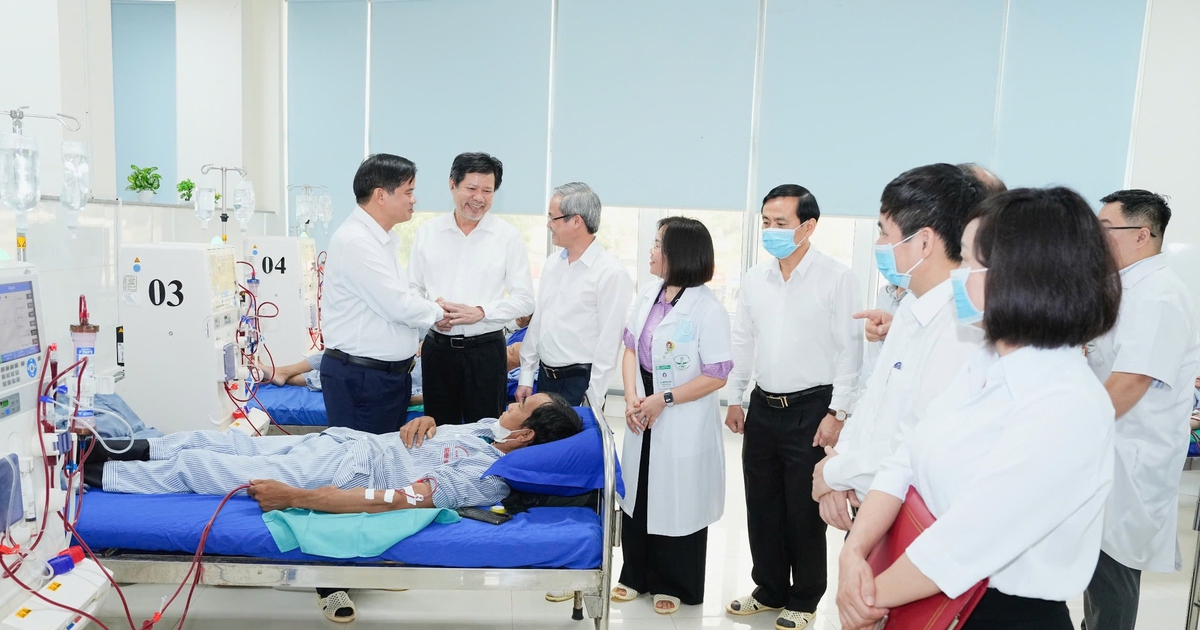 Giải pháp bền vững tránh “bẫy nghèo” chi phí y tế