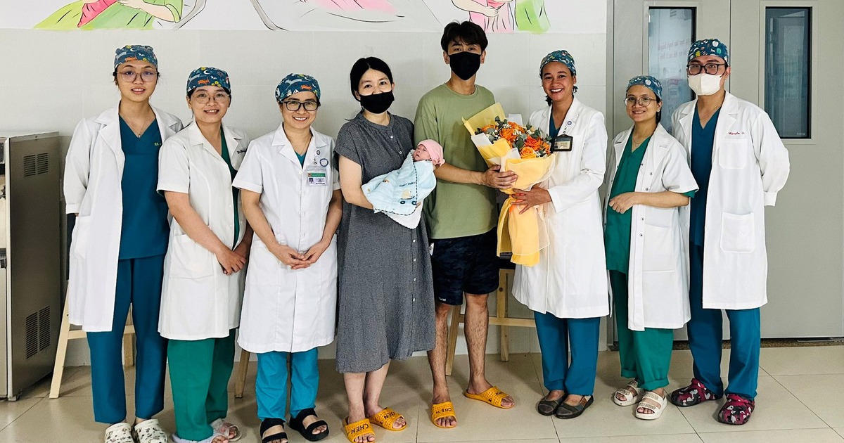 Giành sự sống cho bé sinh cực non: Kỳ tích từ tình yêu thương và y học