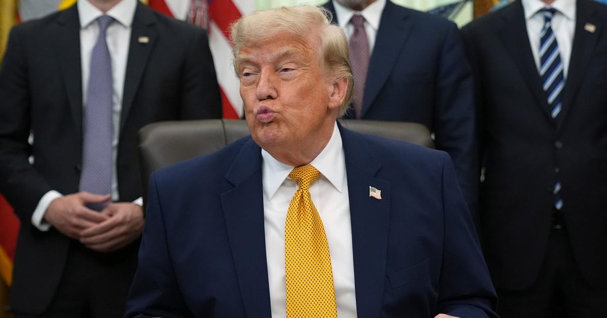 Tổng thống Trump dọa không giúp NATO khi cần