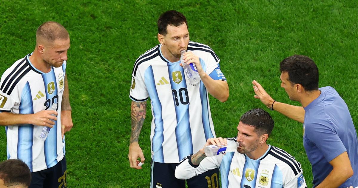 Messi răm rắp tuân lệnh, không bao giờ ‘cãi’ HLV Scaloni nửa lời, đủ tuyệt kỹ đấu… World Cup 2030