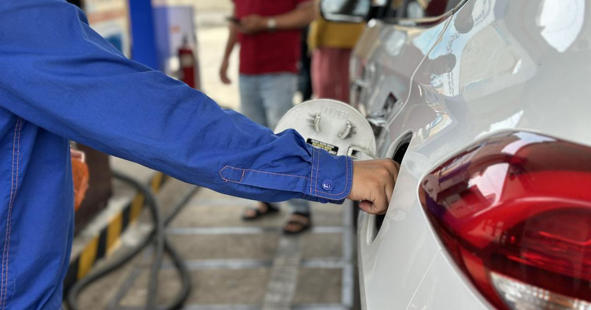 Giá xăng dầu hôm nay 23.6.2026: Quay đầu giảm 3%, kéo xăng trong nước giảm sâu?