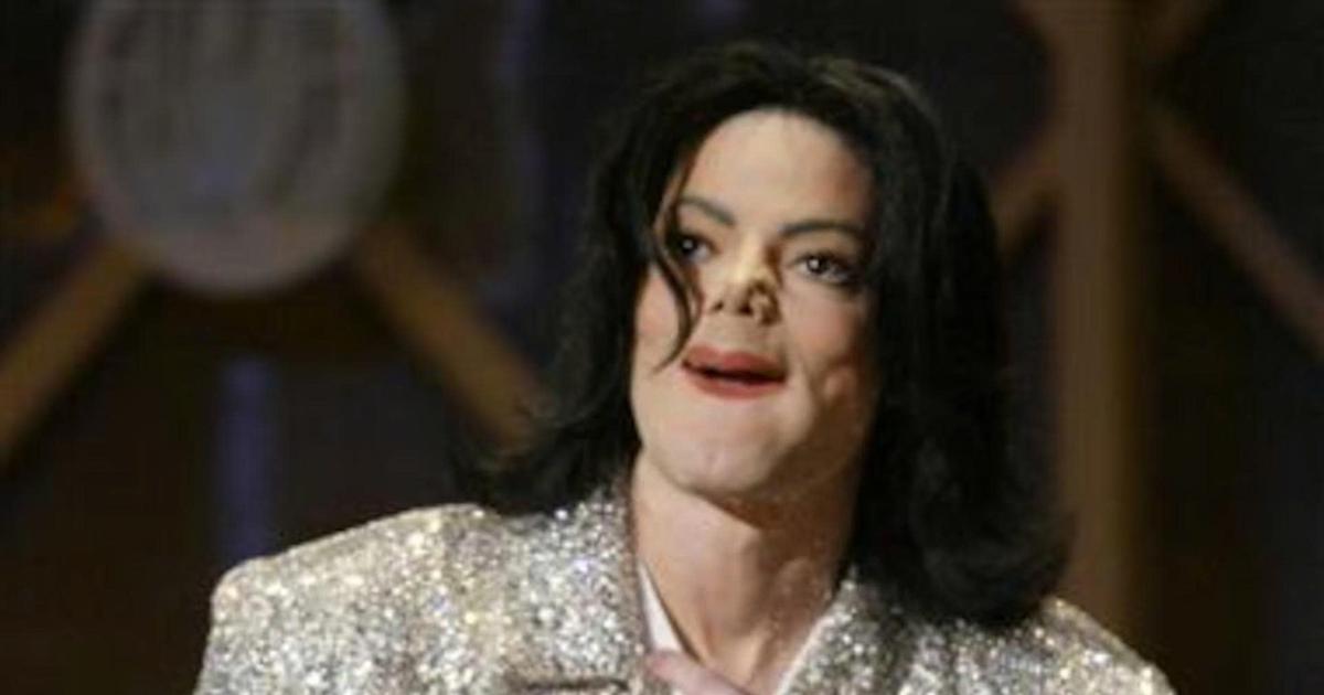 Michael Jackson đ&atilde; nh&acirc;n bản ADN của ch&iacute;nh m&igrave;nh?