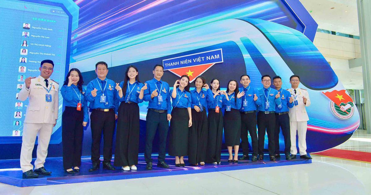 Hành trình đặc biệt trong không gian triển lãm của người trẻ