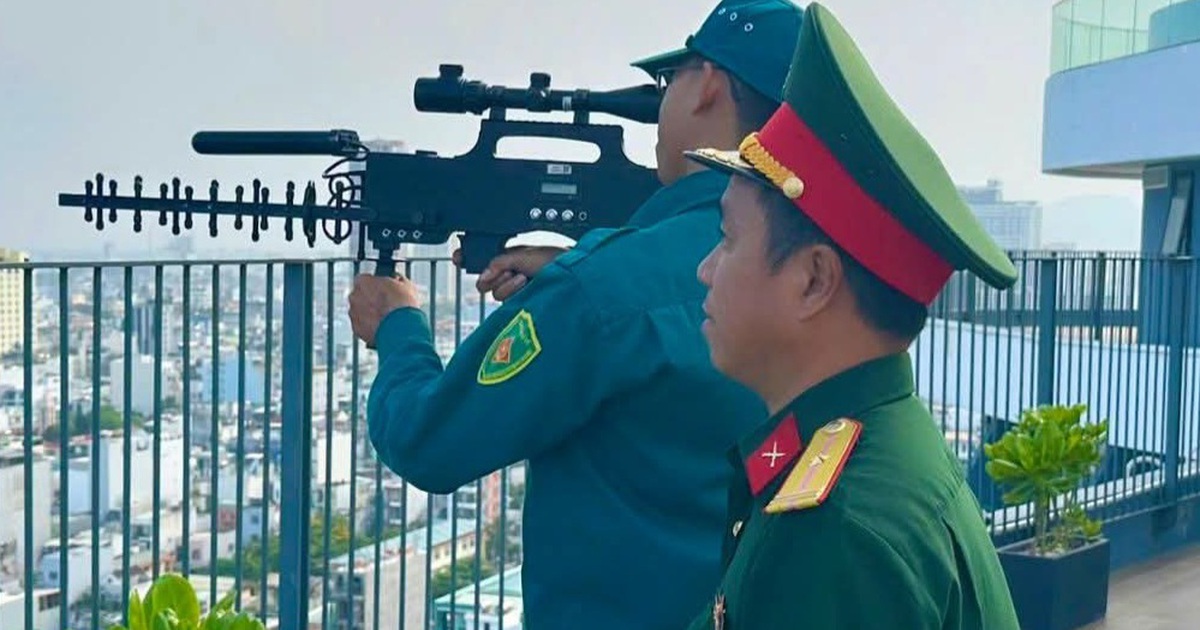 Qu&acirc;n khu 5 th&agrave;nh lập Tiểu đo&agrave;n Phương tiện kh&ocirc;ng người l&aacute;i