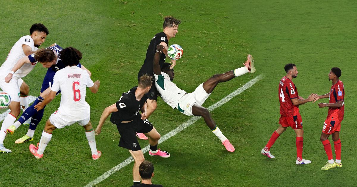 Khi ‘kẻ lót đường’ khiến các ông lớn choáng váng, World Cup hấp dẫn tuyệt đối!