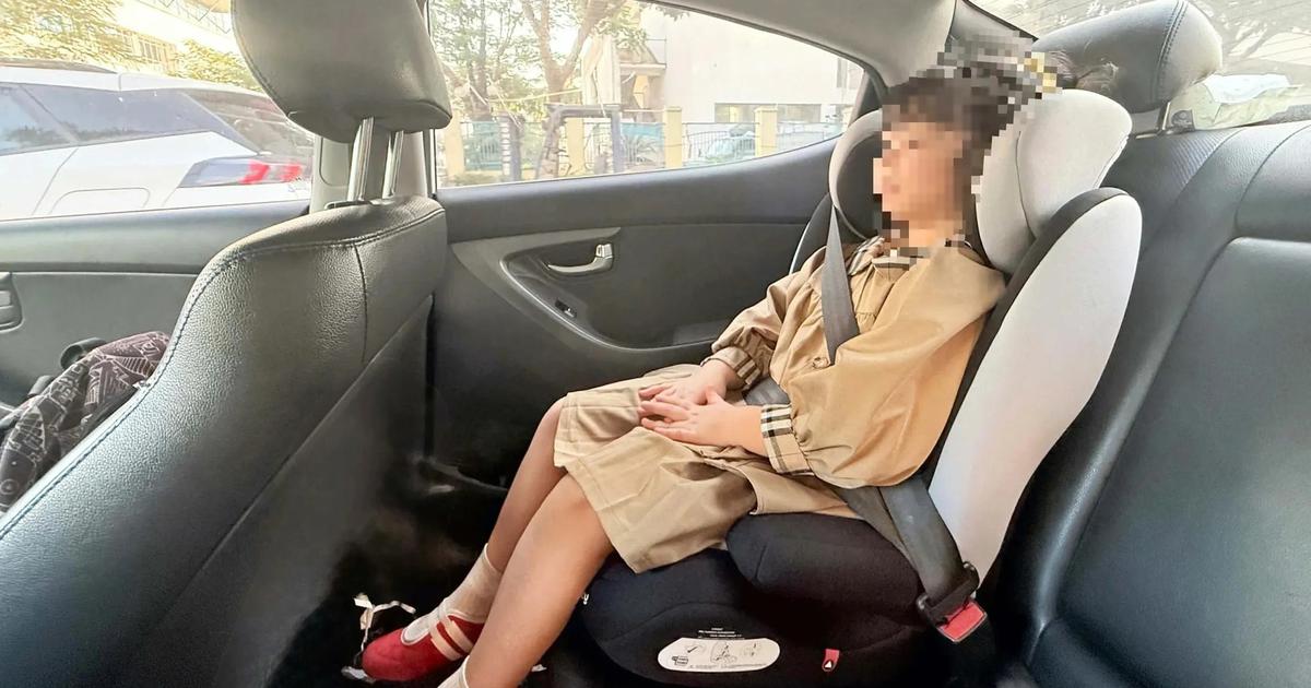 Ghế trẻ em trên ô tô đã mua từ trước, sau 1.7 có phải đổi lại?