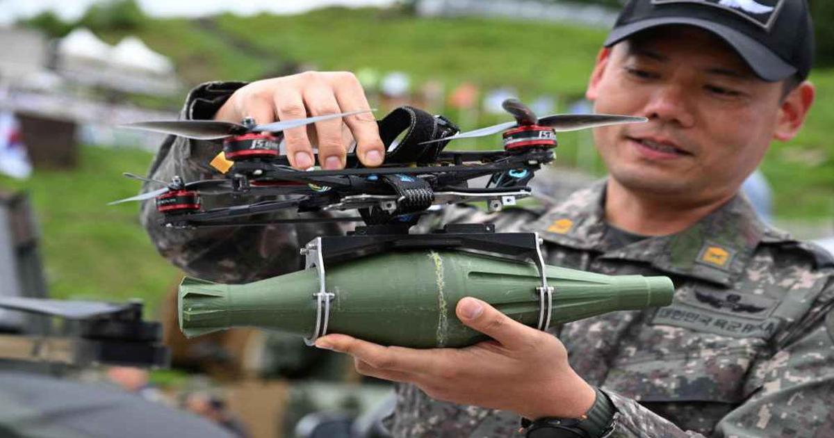 H&agrave;n Quốc huấn luyện 500.000 'chiến binh drone'