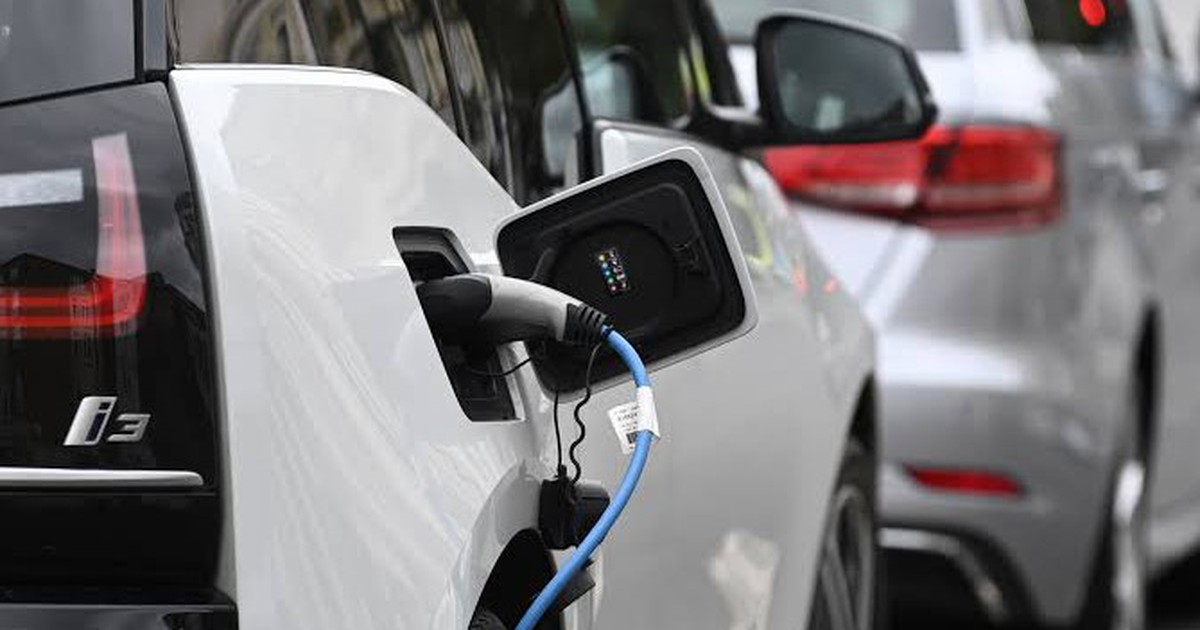 Công nghệ mới rút ngắn thời gian sạc xe điện