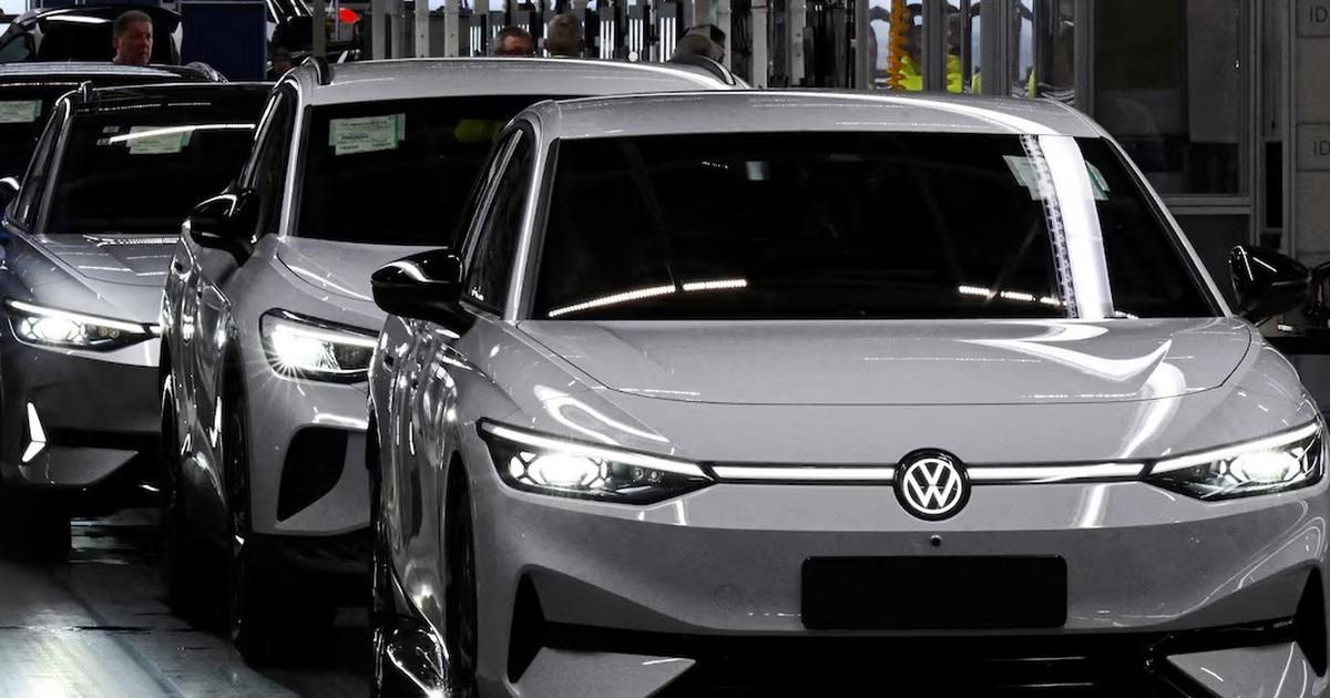 Rộ tin Volkswagen c&acirc;n nhắc cải tổ lớn, cắt giảm đến 100.000 nh&acirc;n sự