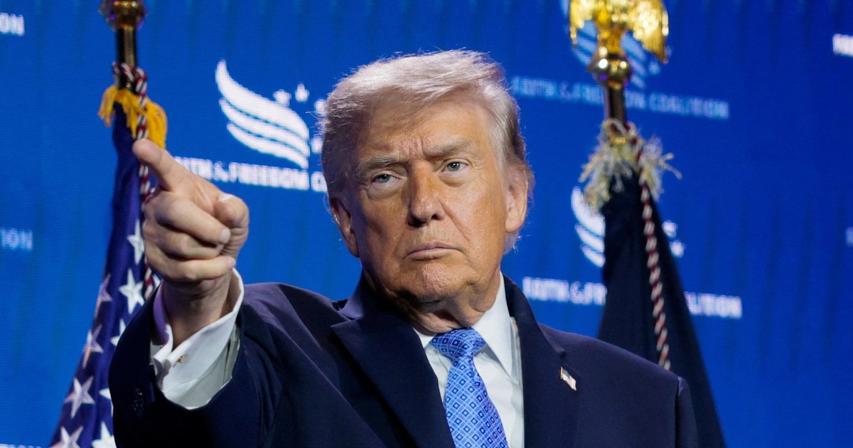 &Ocirc;ng Trump cảnh b&aacute;o Iran 'sẽ kh&ocirc;ng c&ograve;n tồn tại' nếu tiếp tục tấn c&ocirc;ng t&agrave;u