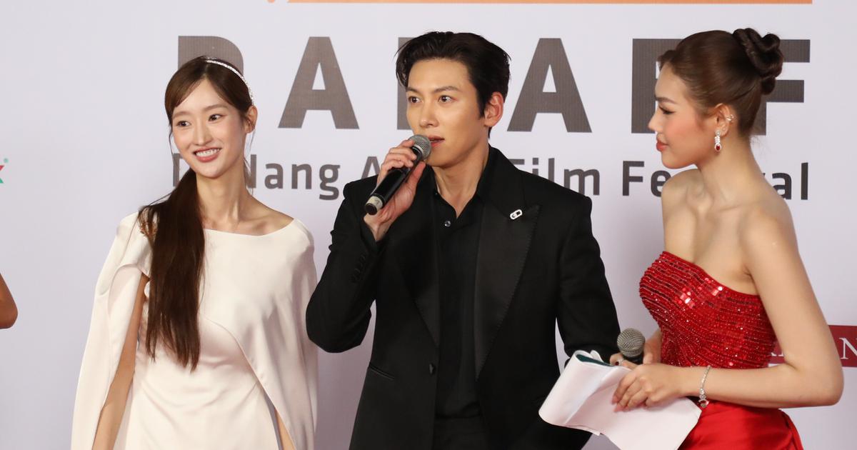 Tài tử Hàn Quốc Ji Chang Wook cùng dàn sao 'đốt cháy' thảm đỏ DANAFF IV