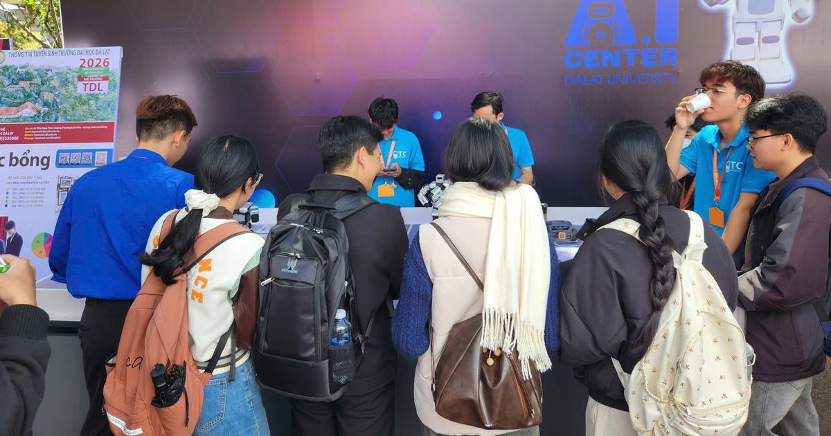 Sinh viên chăm ghi chép nhưng ít phát biểu, ngại hỏi thầy cô
