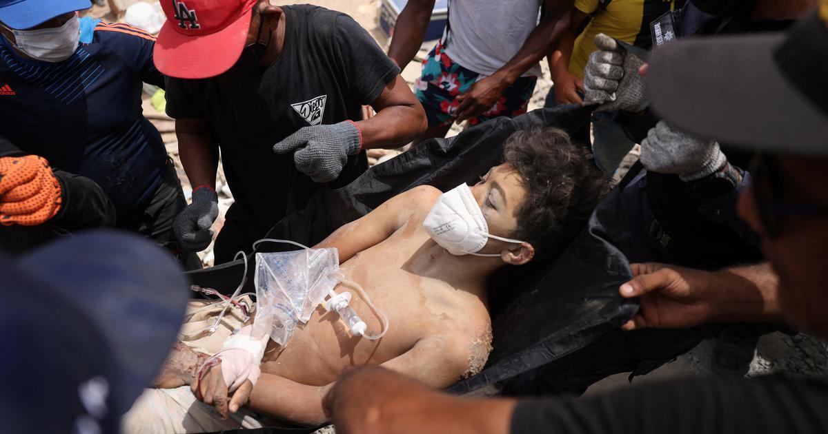 Những ph&eacute;p m&agrave;u sau trận động đất k&eacute;p tại Venezuela
