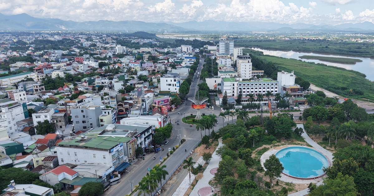 Quảng Ng&atilde;i: 416 c&aacute;n bộ phải ho&agrave;n trả tiền hỗ trợ v&igrave; kh&ocirc;ng đủ điều kiện