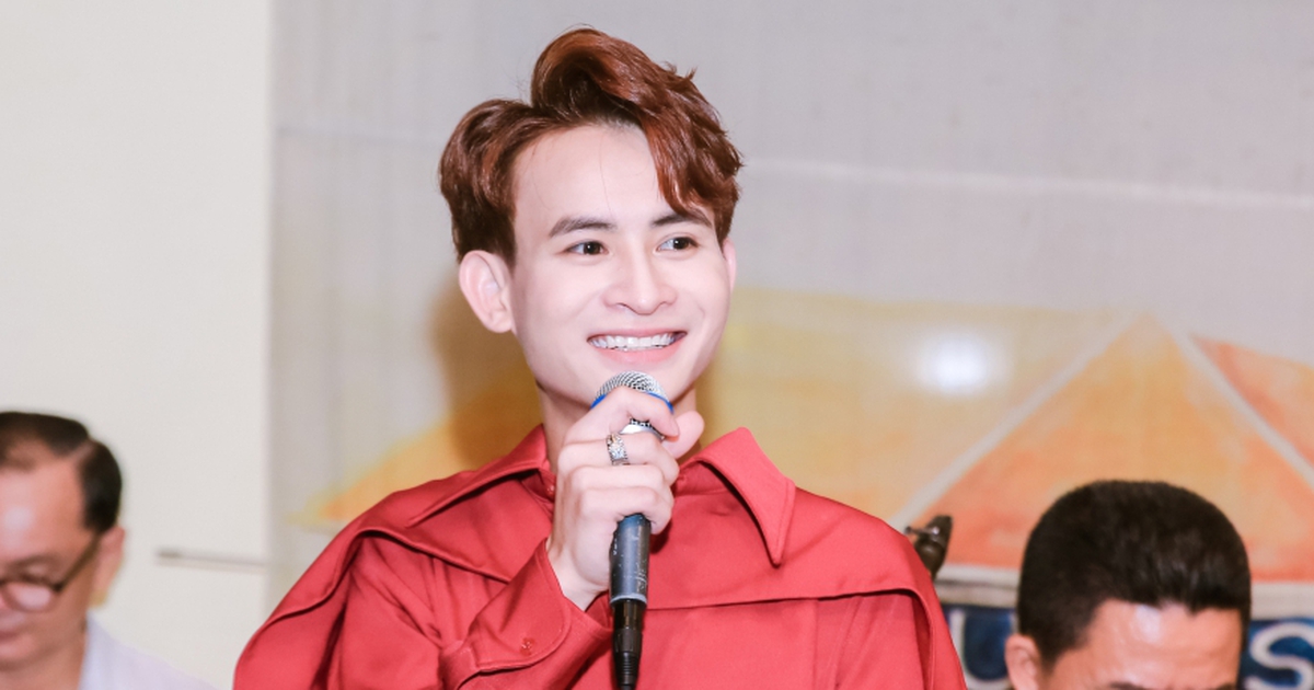 Cậu b&eacute; h&aacute;t 'Mưa chiều miền Trung' được Ngọc Sơn gọi l&agrave; 'truyền nh&acirc;n' giờ ra sao?
