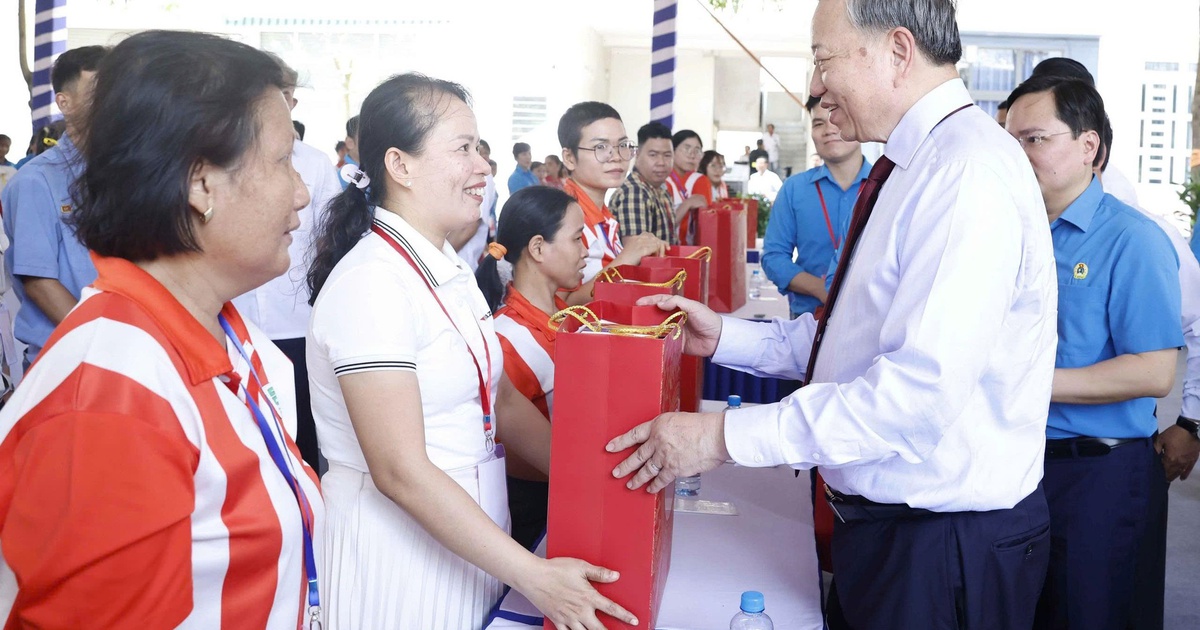 Sửa đổi Điều lệ C&ocirc;ng đo&agrave;n ph&ugrave; hợp với t&igrave;nh h&igrave;nh mới