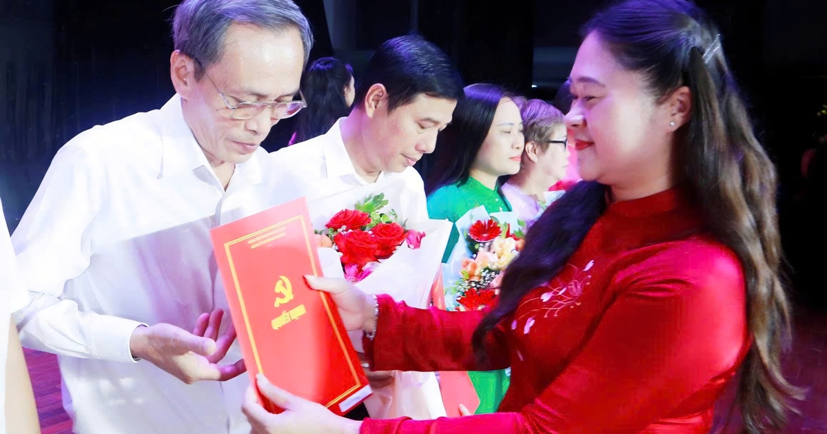 Phường trung t&acirc;m Đ&agrave; Nẵng giảm 281 tổ d&acirc;n phố, hơn 500 c&aacute;n bộ th&ocirc;i nhiệm vụ