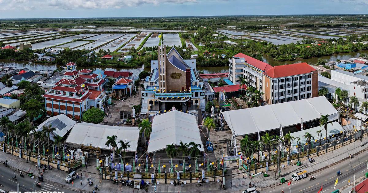 D&ograve;ng người h&agrave;nh hương về Tắc Sậy: Học c&aacute;ch sống tử tế từ cha Trương Bửu Diệp