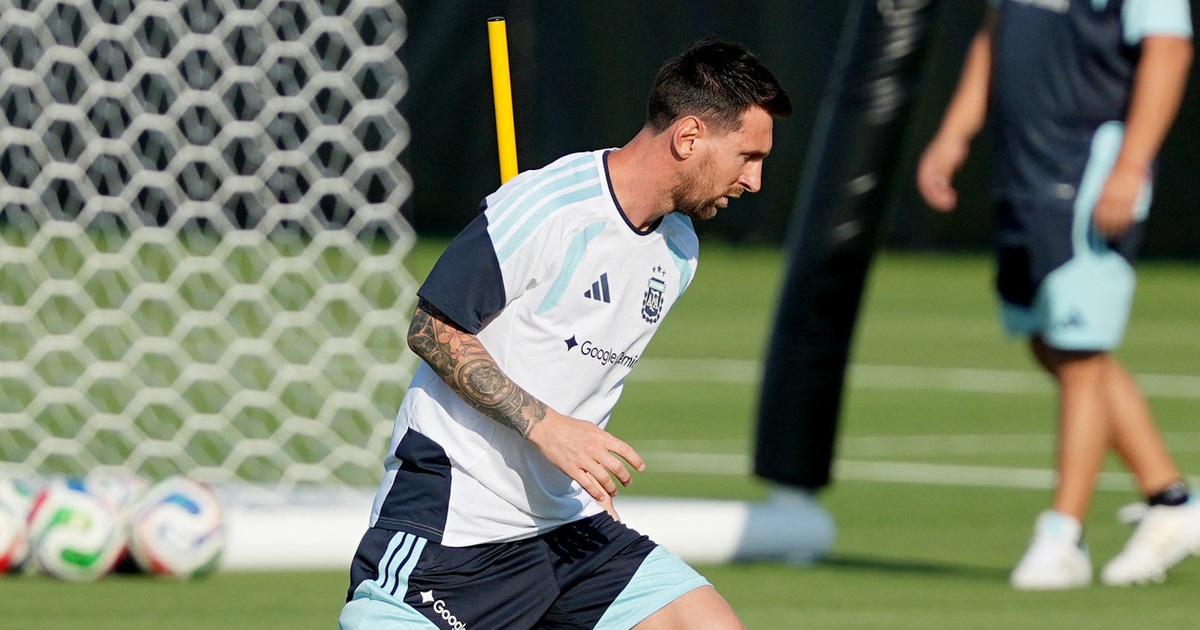 Đội tuyển Argentina và Messi liên tiếp nhận tin vui