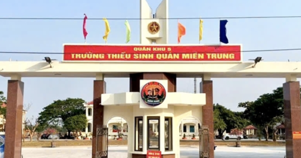 Điều g&igrave; khiến hơn 1.000 học sinh nộp hồ sơ v&agrave;o Trường Thiếu sinh qu&acirc;n miền Trung?