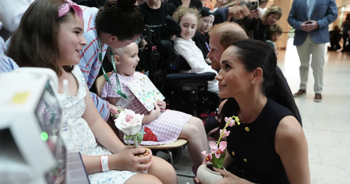 Meghan Markle đáp trả cáo buộc 'đạo đức giả' vì đăng ảnh con lên mạng xã hội