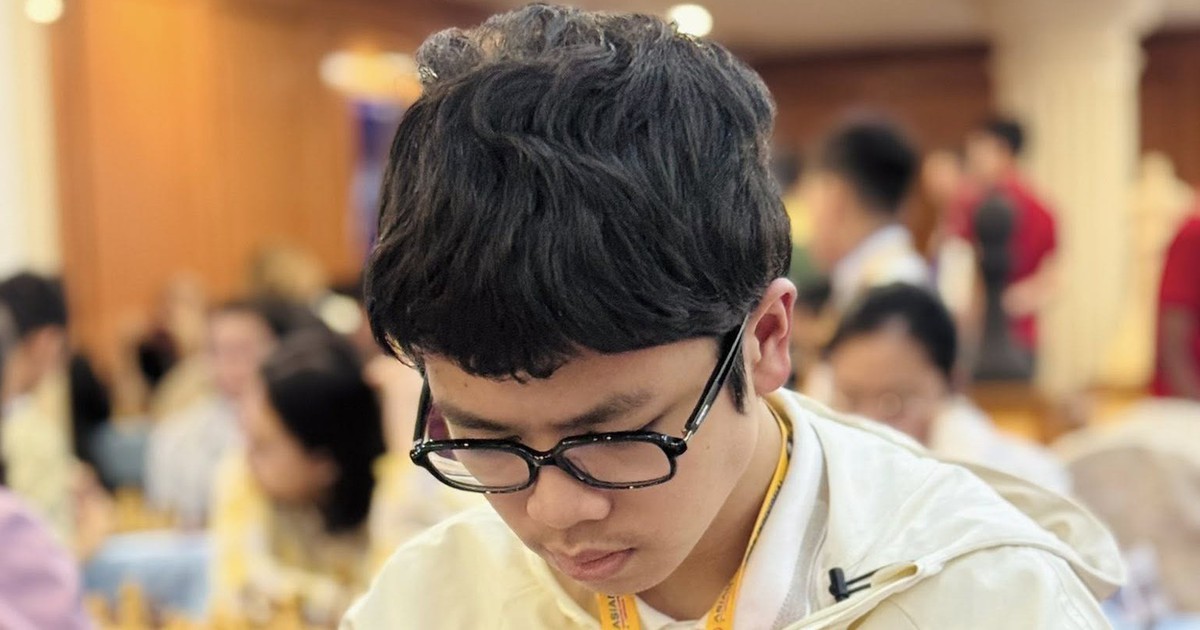 Kỳ thủ 15 tuổi Đầu Khương Duy hụt vé dự World Cup cờ vua trong gang tấc