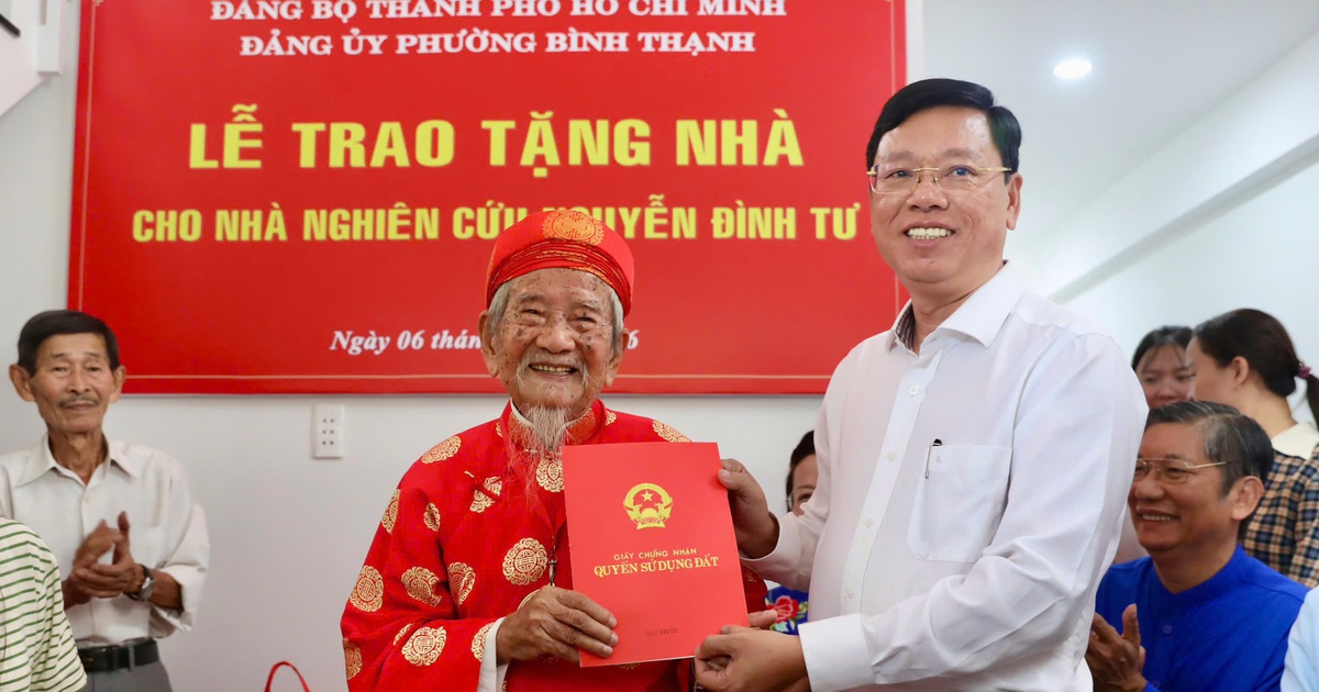 TP.HCM trao tặng nhà mới cho nhà nghiên cứu Nguyễn Đình Tư ở tuổi 106