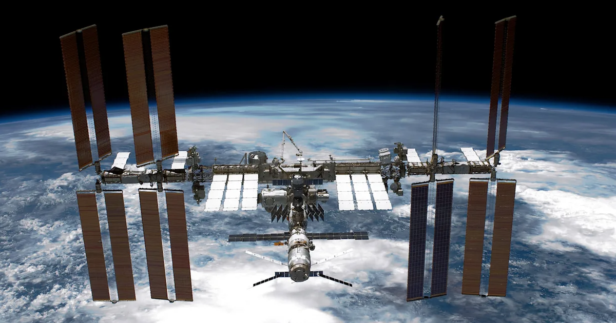 Phi h&agrave;nh đo&agrave;n trạm kh&ocirc;ng gian ISS phải tr&uacute; ẩn v&igrave; r&ograve; rỉ ở module Nga