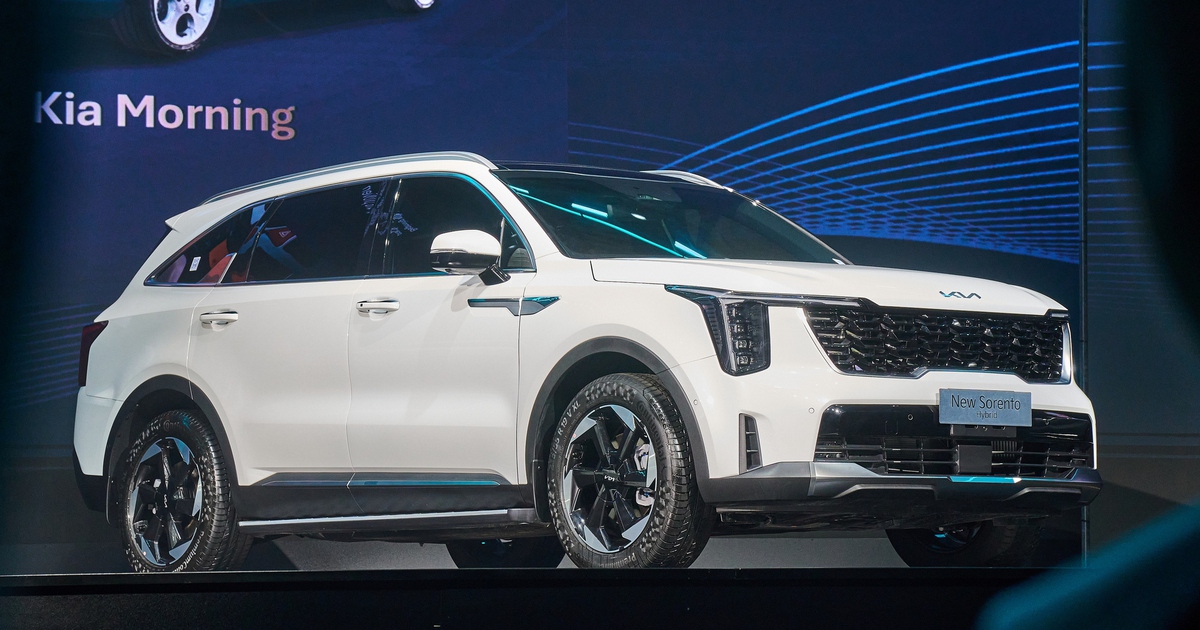 KIA Sorento 2026 có thêm bản hybrid, quyết 'đấu' Hyundai Santa Fe