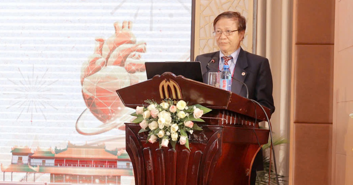 Chuyên gia đầu ngành tim mạch nhóm họp, bàn về ứng dụng AI