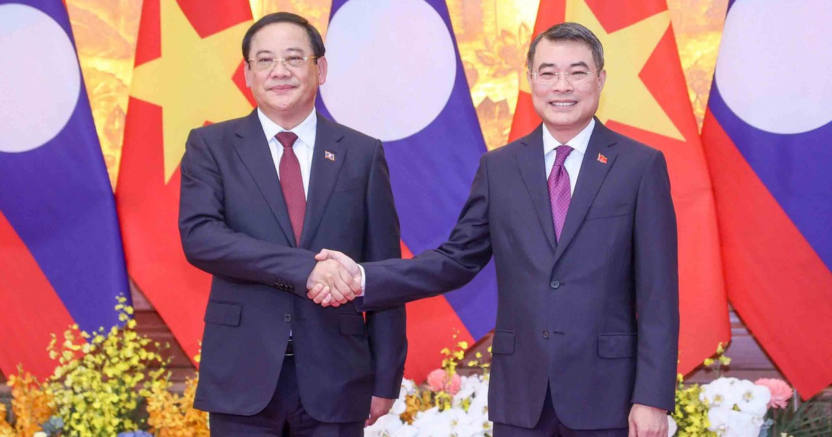 Tiếp tục vun đắp gắn kết chiến lược Việt Nam - Lào