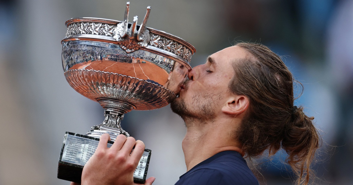 Zverev vô địch Roland Garros 2026: Vinh quang từ độ bền dây thần kinh