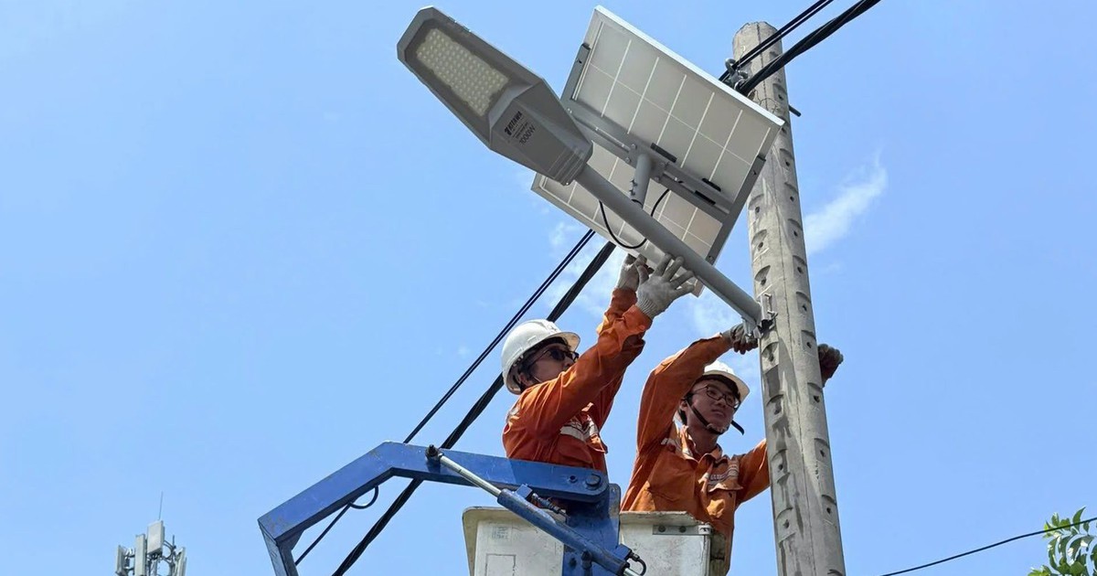 Nhờ dòng điện ổn định, cuộc đời từng thành viên gia đình tôi bước sang trang mới
