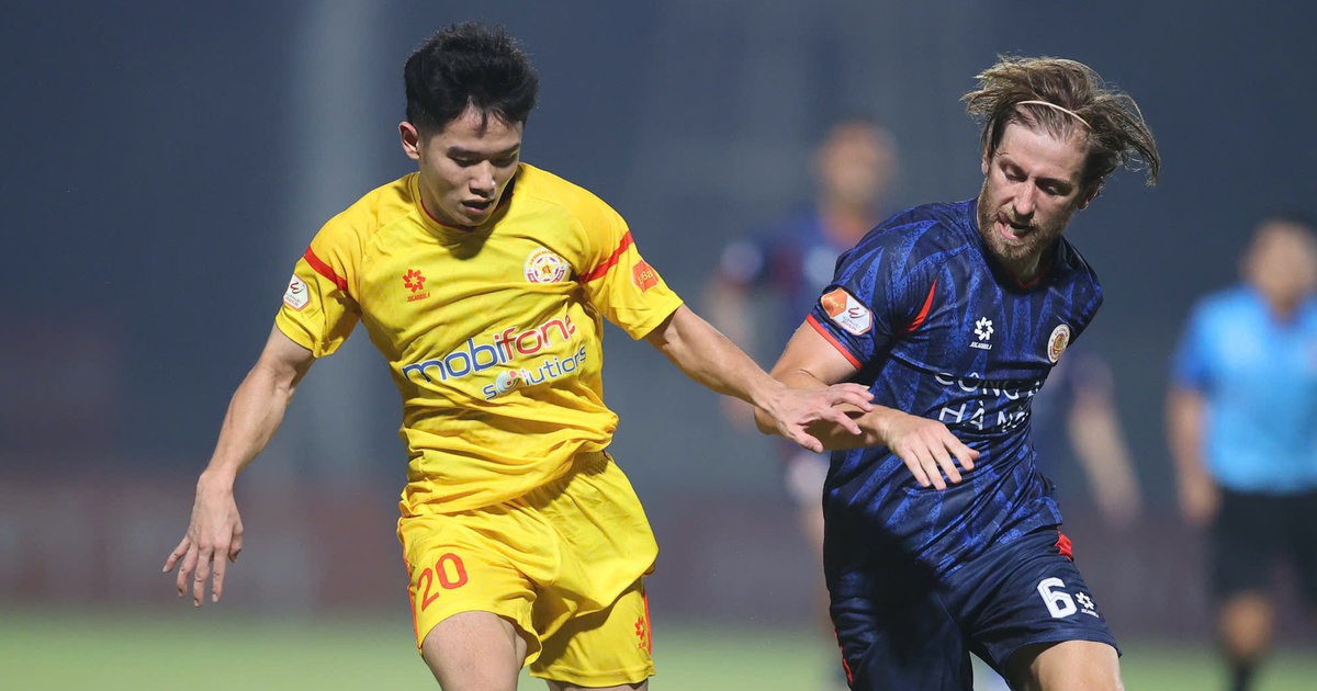 Đội của cố vấn Park Hang-seo phải thắng 'U.23 Việt Nam thu nhỏ' để lên V-League