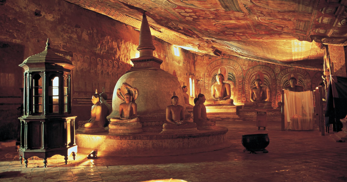 Đến Sri Lanka chiêm bái xá lợi răng Phật, ngắm cây bồ đề hơn 2.300 năm tuổi