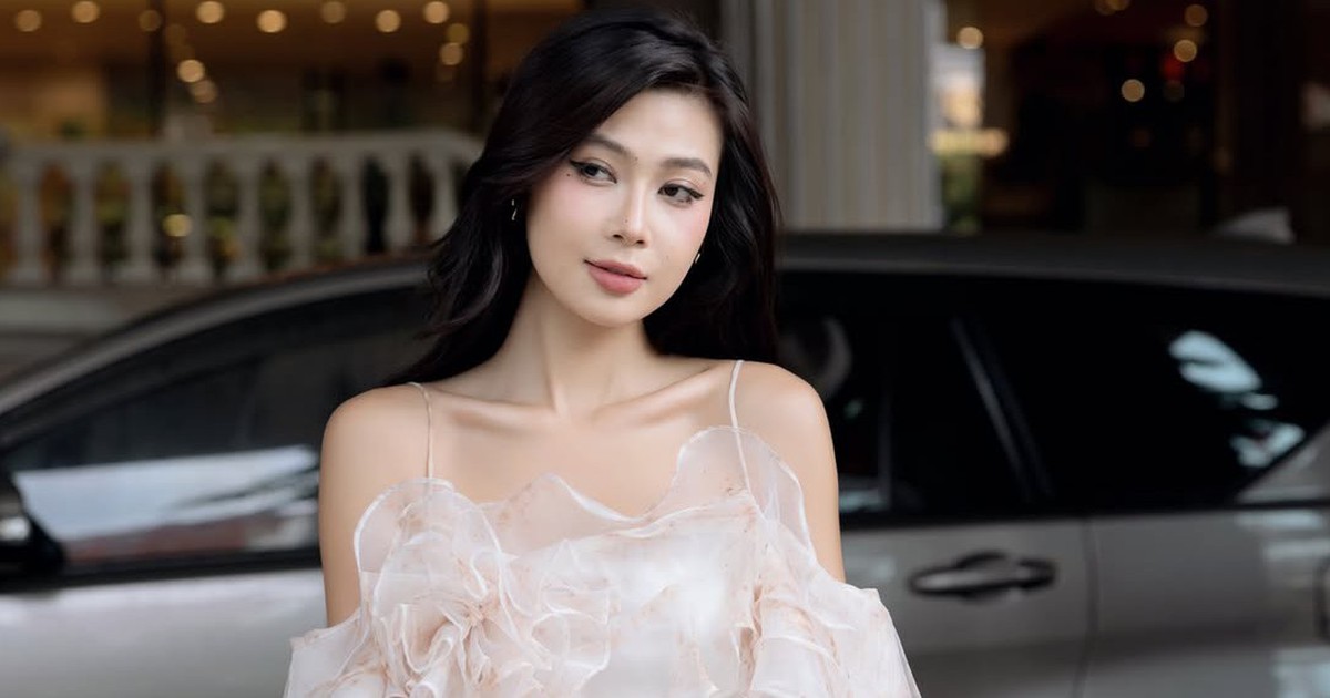 Chinh phục trang phục bèo nhún mà không lo sến sẩm
