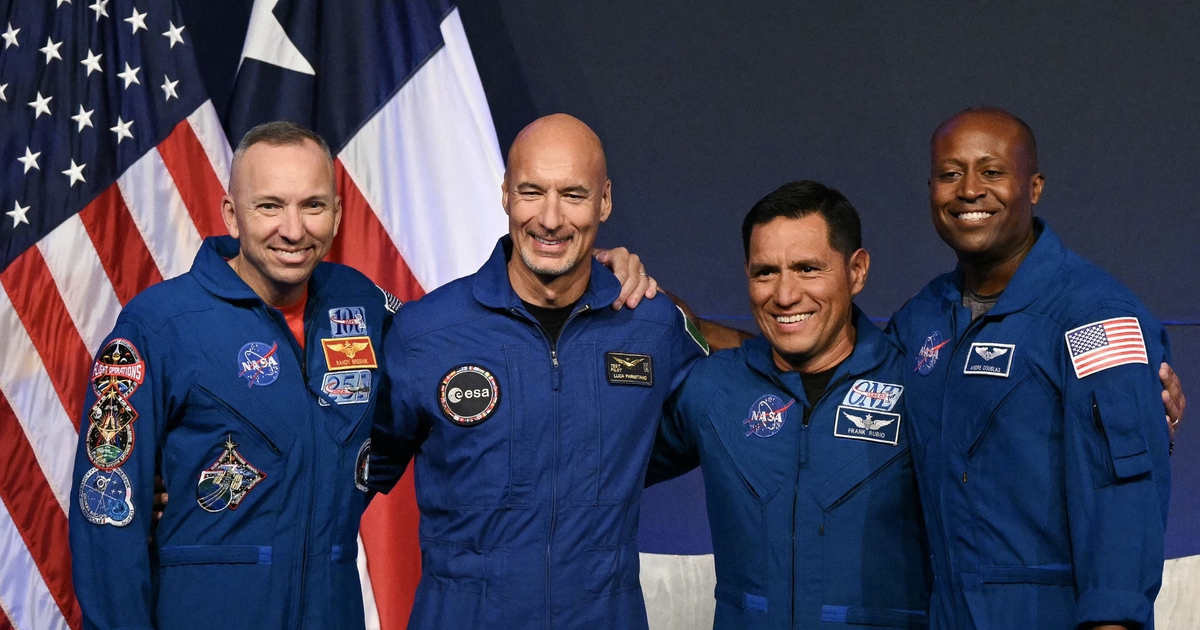 NASA công bố 4 phi hành gia cho sứ mệnh thăm dò mặt trăng
