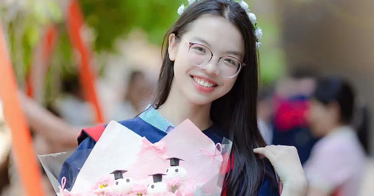 Thủ khoa khối B00 30/30 điểm từng 'mù tịt' môn sinh, lớp 12 mới chuyển tổ hợp